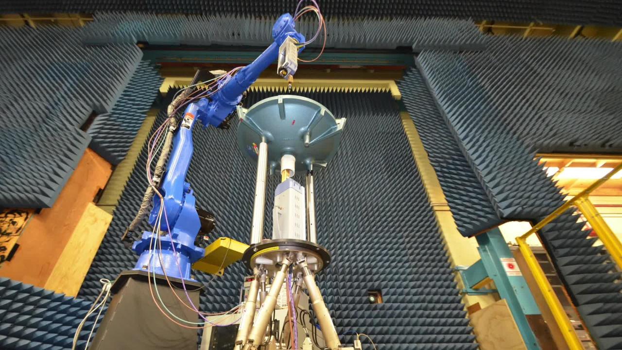 Robot Adds New Twist to NIST Antenna