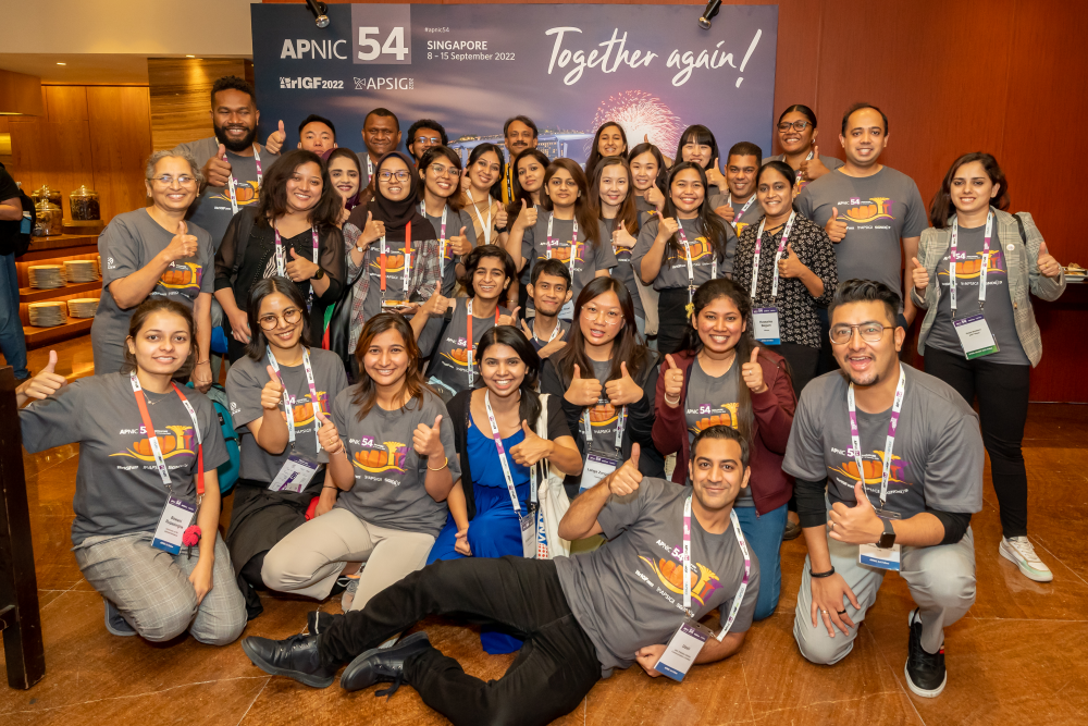 Banner image for Applications for a 2024 APNIC Fellowship close soon article.
